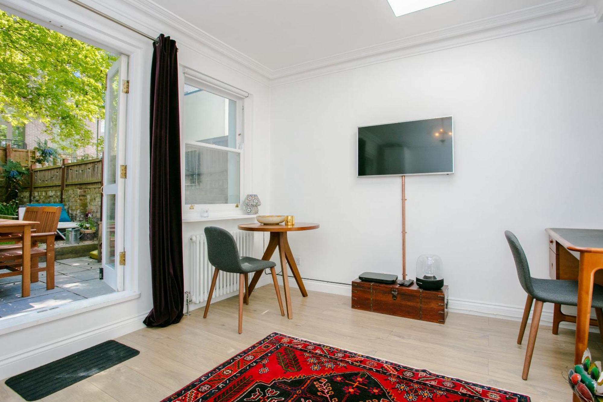 Modern Garden Apartment Camden London Ngoại thất bức ảnh